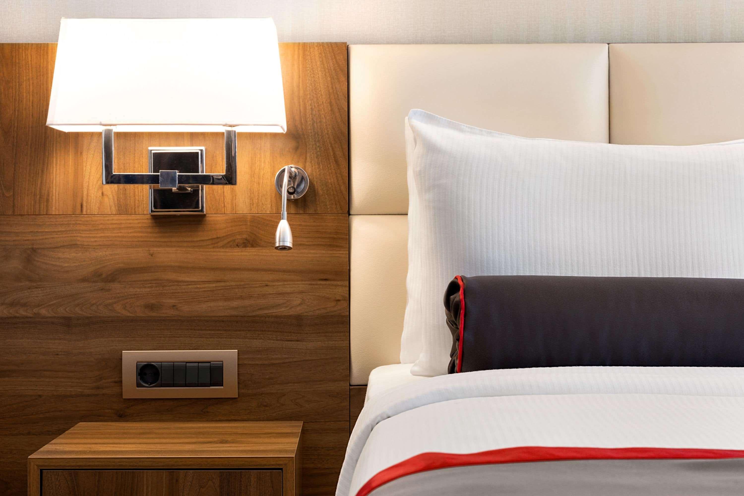 รามาดา บาย วินด์แฮม เบย์ลิกดูซู Hotel อิสตันบูล ภายนอก รูปภาพ